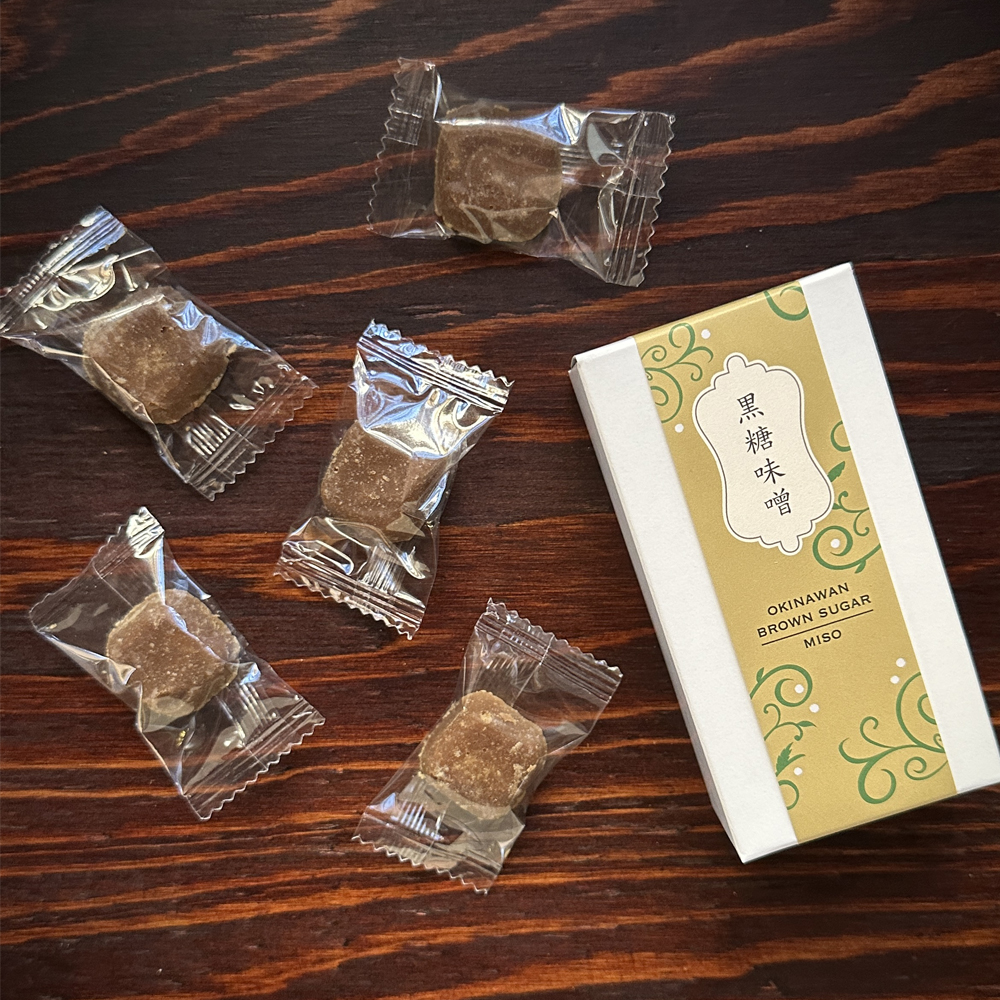 黒糖味噌１箱　350円  